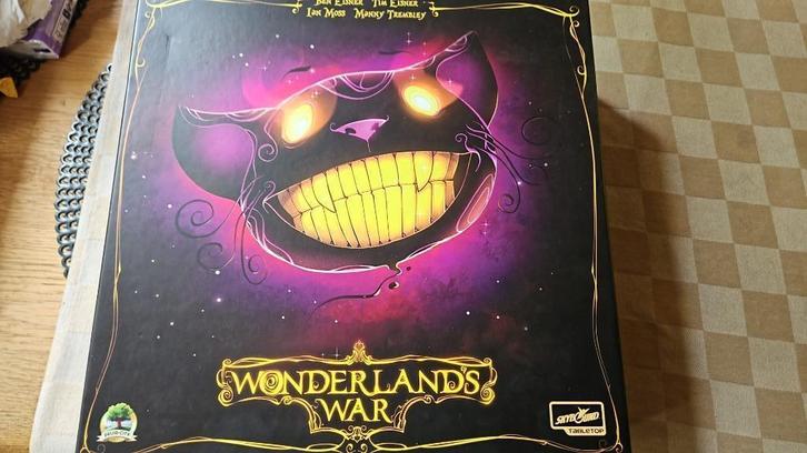 bordspel retail version Wonderlands War strategiespel, Hobby en Vrije tijd, Gezelschapsspellen | Bordspellen, Nieuw, Een of twee spelers