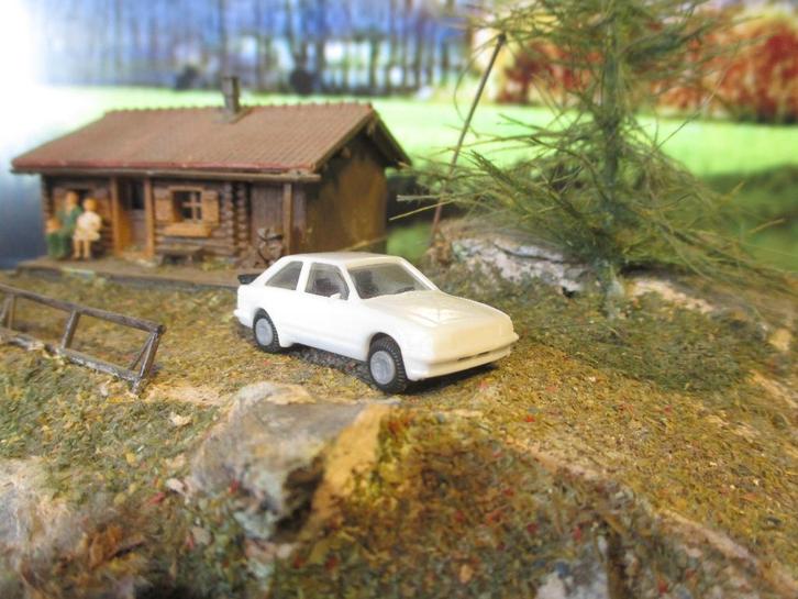 Ford Escort Mk.3 XR3i - Miber, Hobby en Vrije tijd, Modelauto's | 1:87, Zo goed als nieuw, Auto, Overige merken, Ophalen of Verzenden