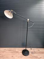 Te koop: staande lamp (ikea), Huis en Inrichting, Lampen | Vloerlampen, Ophalen, Zo goed als nieuw, 150 tot 200 cm