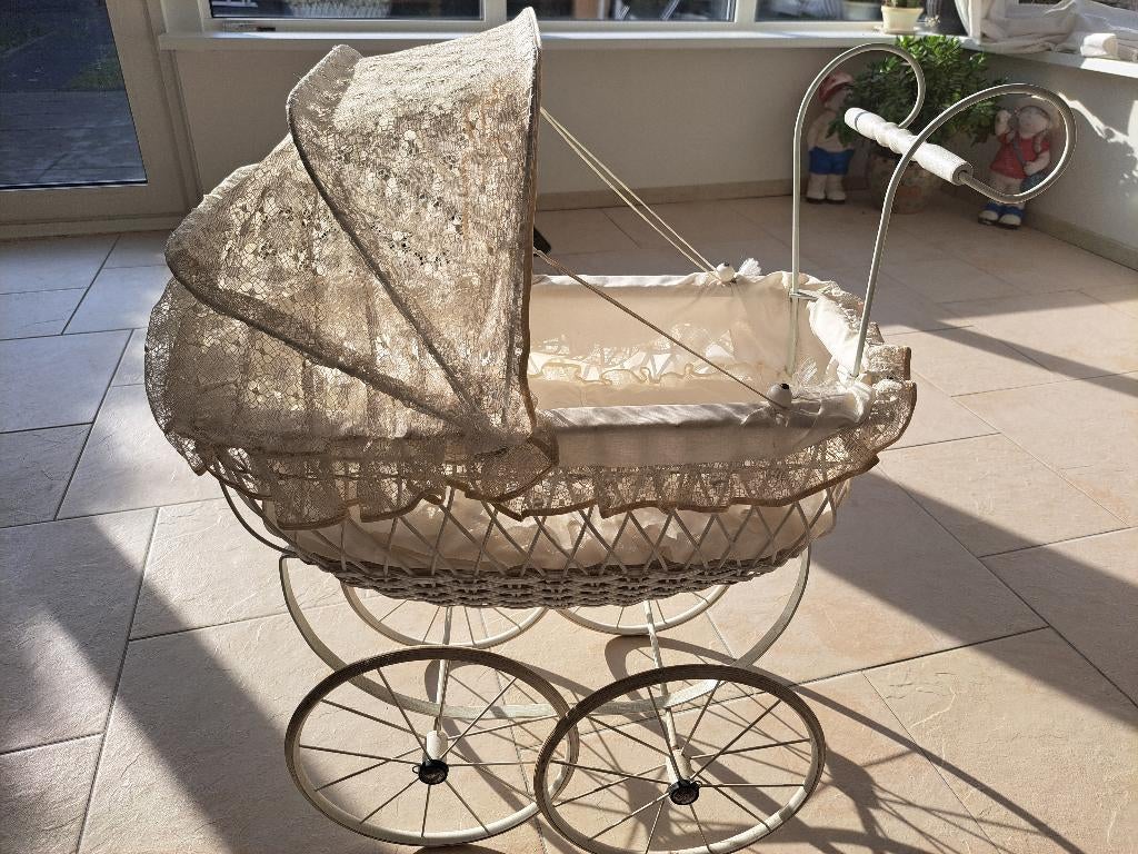 Retro poppenwagen te koop, Ophalen of Verzenden, Gebruikt