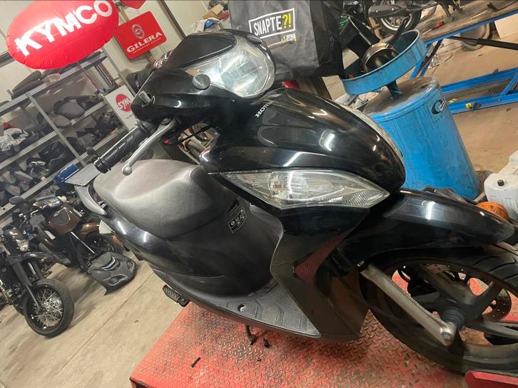 Alle onderdelen van deze Honda nsc vision 50, Fietsen en Brommers, Brommeronderdelen | Scooters, Gebruikt, Honda, Overige typen