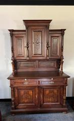 Oude antieke kast met gravure uit 1832, Ophalen