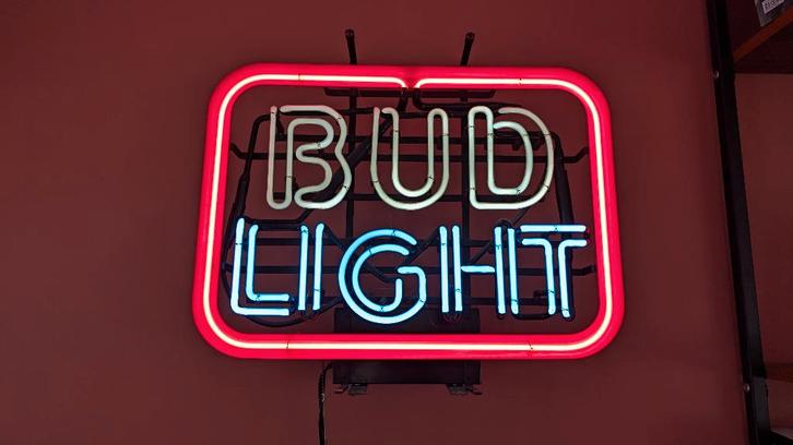 Vintage neonreclame Bud Light | perfecte staat incl omvormer, Verzamelen, Merken en Reclamevoorwerpen, Zo goed als nieuw, Lichtbak of (neon) lamp