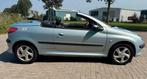 Peugeot 206 1.6 16V CC 2002 Blauw AUTOMAAT | ST VERW, Auto's, Peugeot, Zwart, 4 cilinders, Cabriolet, Bedrijf