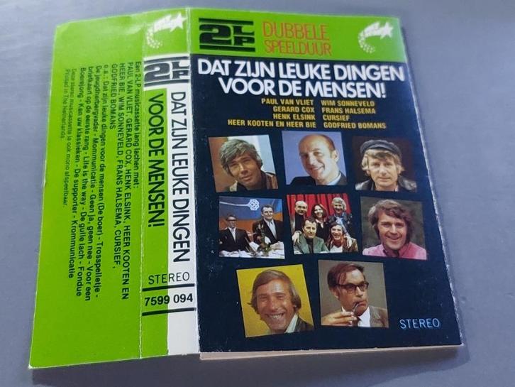 DAT ZIJN LEUKE DINGEN VOOR DE MENSEN (CASSETTEBANDJE), Cd's en Dvd's, Cassettebandjes, Zo goed als nieuw, Origineel, Humor en Cabaret