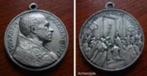 Christelijke oude medaille met paus Pius XII., Postzegels en Munten, Verzenden, Overige materialen, Buitenland