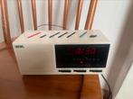 Vintage clock radio loewe SU-200, Ophalen of Verzenden, Gebruikt