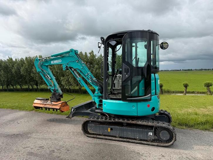 Te huur minigraver graafmachine kraan 2.7 tons huren verhuur, Diensten en Vakmensen, Verhuur | Gereedschap en Machines