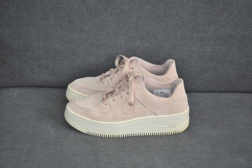 Nike AF1 SAGE 38, Nike schoenen 38, Kleding | Dames, Schoenen, Nieuw, Sneakers of Gympen, Roze, Ophalen of Verzenden