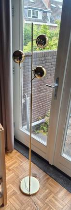 Staande lamp van MADE, Huis en Inrichting, Lampen | Vloerlampen, Ophalen, Zo goed als nieuw, 150 tot 200 cm
