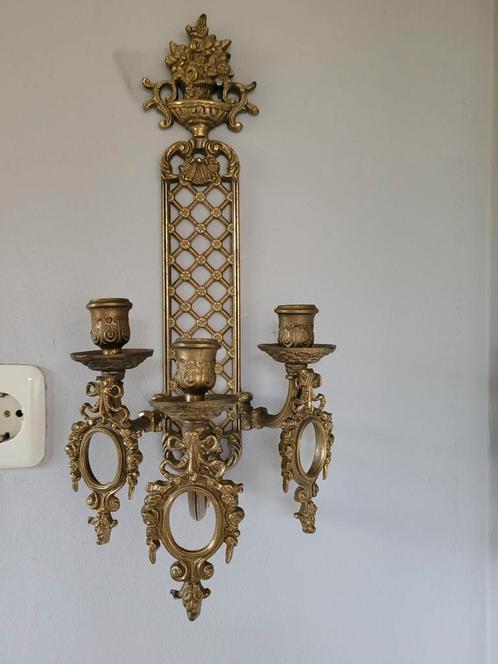 Koperen muur kandelaar 3 lichts oude wandkandelaar medaillon, Antiek en Kunst, Antiek | Kandelaars, Koper of Brons, Ophalen of Verzenden