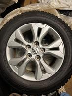 Toyota Yaris Cross velgen met goede winterbanden, Auto-onderdelen, Banden en Velgen, Ophalen, Velg(en), 16 inch, 205 mm