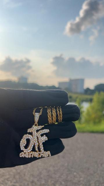 Gouden OTF ketting - OnlyTheFamily beschikbaar voor biedingen