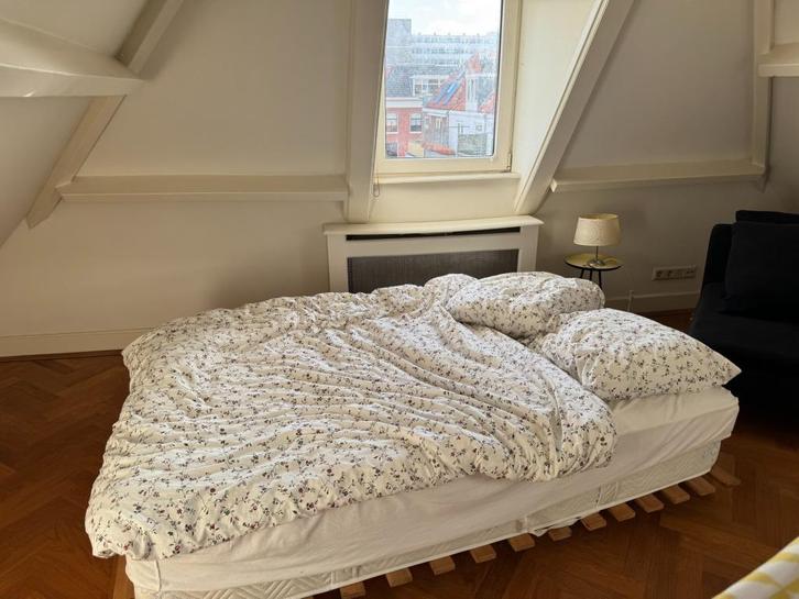 Pallet Bed Tweepersoons (inclusief matras), Huis en Inrichting, Slaapkamer | Bedden, Gebruikt, Tweepersoons, 160 cm, 200 cm, Hout