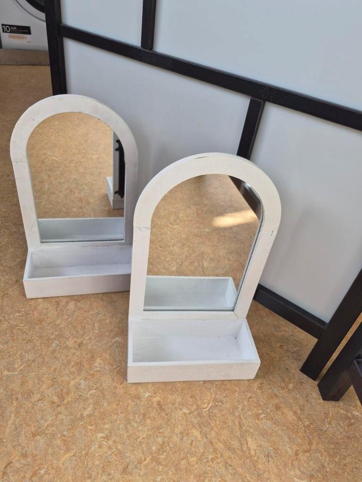 Set van 2 kleine hangspiegels met bakje nieuw, Huis en Inrichting, Woonaccessoires | Spiegels, Nieuw, Minder dan 50 cm, Minder dan 100 cm