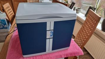 Tekoop, mooie, goede  Mobicool B40 compressor koelbox  beschikbaar voor biedingen