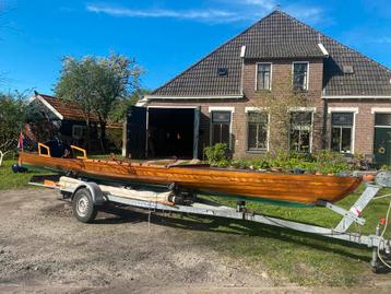 Zeilwherry, roeiboot uit 1920 met trailer beschikbaar voor biedingen