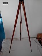 Driepoot houten landmeter statief
Koperen beslag 142 cm, Ophalen of Verzenden