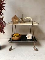 Serveerwagen barcart jaren 50/60 met glasplaten, Huis en Inrichting, Tafels | Bijzettafels, Minder dan 55 cm, Vintage, Rechthoekig