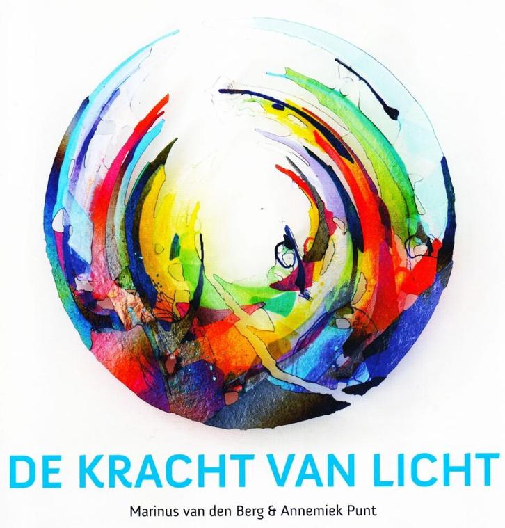 De Kracht van Licht - Marinus van den Berg / 9789025905644, Boeken, Kunst en Cultuur | Beeldend, Zo goed als nieuw, Overige onderwerpen