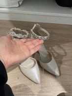 Elegante Hakken - Graceland, Ophalen of Verzenden, Zo goed als nieuw, Beige, Pumps