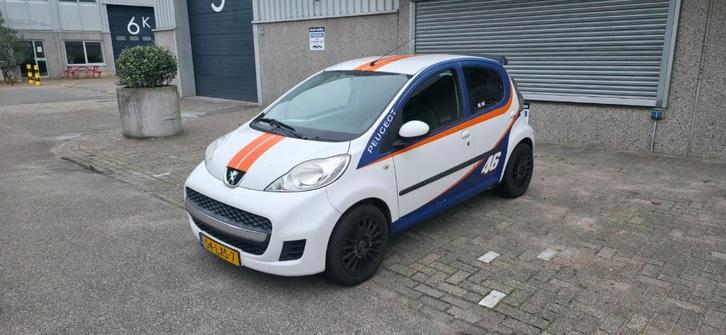 Peugeot 107 1.0 12V 5DR 2-TRONIC 2010 Wit  LEES BESCHRIJVING, Auto's, Peugeot, Particulier, ABS, Airbags, Airconditioning, Centrale vergrendeling