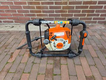 Stihl bt 121 grondboor. beschikbaar voor biedingen
