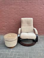 Vintage beige fauteuil met teakhouten frame, 75 tot 100 cm, Ophalen of Verzenden, Zo goed als nieuw, Stof