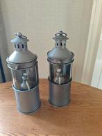 2x een model scheepslamp op olie, Ophalen, Gebruikt