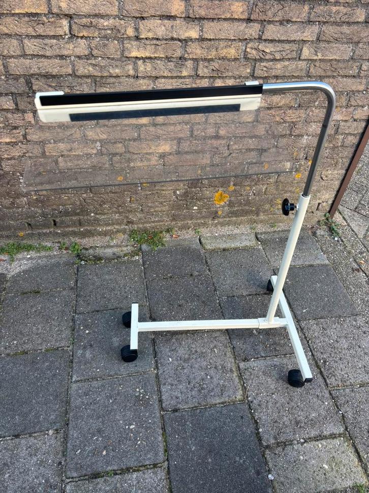 Een tekentafel, ook wel een lichttafel genoemd., Hobby en Vrije tijd, Tekenen, Gebruikt, Overige typen, Ophalen of Verzenden