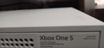 Xbox one s heel weinig gebruikt, Spelcomputers en Games, Spelcomputers | Xbox Series X en S, Ophalen of Verzenden, Zo goed als nieuw