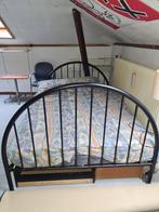 tweepersoons bed zwart metalen frame, Ophalen, Gebruikt, Zwart, Tweepersoons