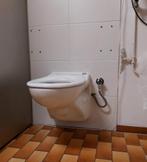 Broyeur toilet, hangend, van Sanibroyeur, Doe-het-zelf en Verbouw, Sanitair, Toilet, Zo goed als nieuw, Ophalen