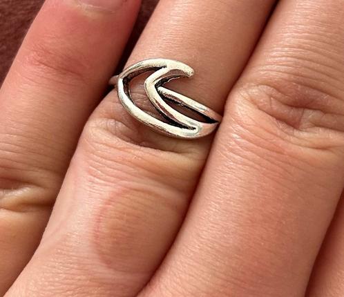 Dames ring merkloos nieuw - maan, Sieraden, Tassen en Uiterlijk, Ringen, Nieuw, Dame, Kleiner dan 17, Zilver, IJzer of Staal, Ophalen of Verzenden