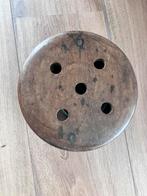 Antieke houten stoof, Ophalen