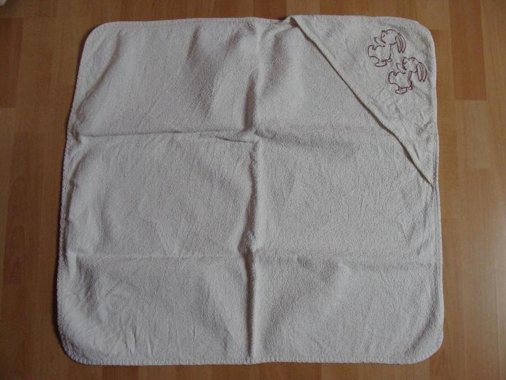 Baby badcape konijntjes, Kinderen en Baby's, Badjes en Verzorging, Zo goed als nieuw, Badje, Ophalen of Verzenden