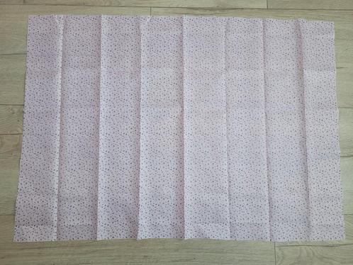 Lapje roze knutsel stof met bloemetjes *nieuw* ~ NH6904, Hobby en Vrije tijd, Stoffen en Lappen, Nieuw, Katoen, 30 tot 120 cm