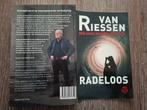 Radeloos - Van Riessen (Anne Kramer-thriller), Ophalen of Verzenden, Zo goed als nieuw, Van Riessen, Nederland