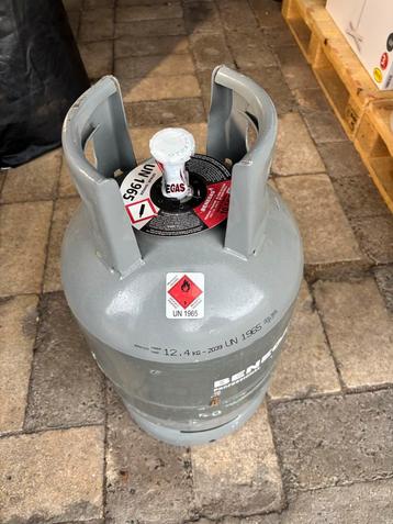 Volle Benegas gasfles beschikbaar voor biedingen