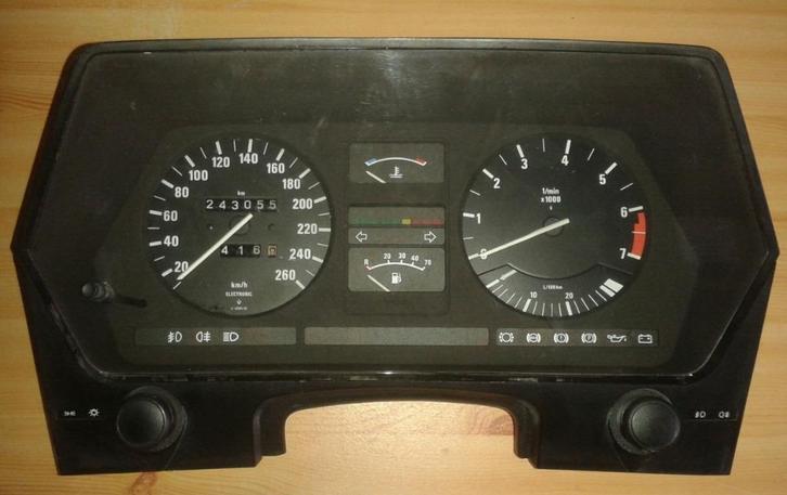 Km teller BMW 635 herstelling instrumentenpaneel, Auto-onderdelen, Dashboard en Schakelaars, BMW, Gebruikt, Ophalen of Verzenden