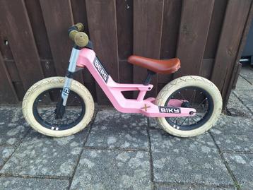 Berg loopfiets roze beschikbaar voor biedingen