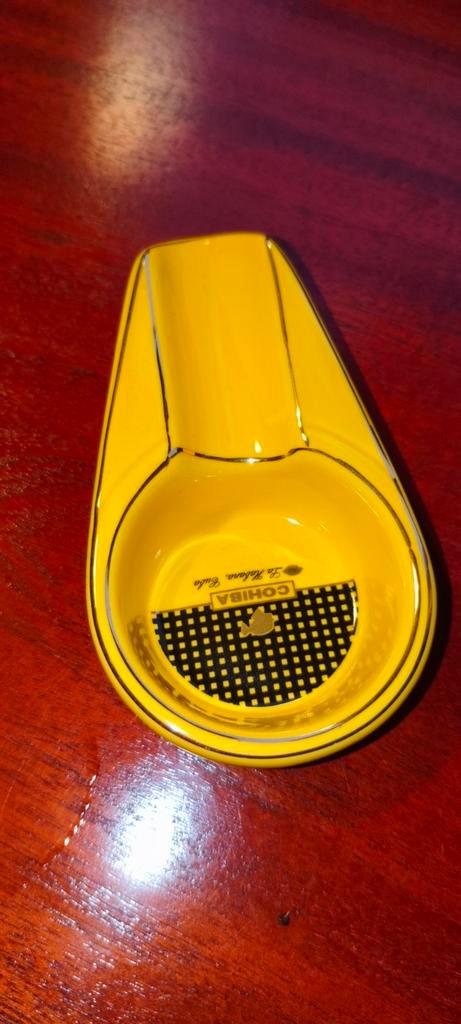 Cohiba Asbak - Geel, Antiek en Kunst, Antiek | Woonaccessoires, Ophalen of Verzenden