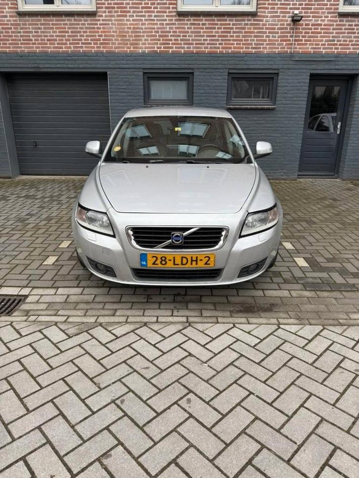 Volvo V50 1.6D 2010 | 205dkm | DPF recent gedaan, Auto's, Volvo, Particulier, V50, ABS, Airbags, Airconditioning, Android Auto
