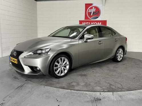 Lexus IS 300h Luxury Line, 100% Dealer onderhouden, Navi, Cr, Auto's, Lexus, Te koop, IS, ABS, Achteruitrijcamera, Airbags, Airconditioning