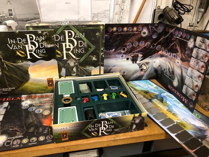 In de Ban van de Ring Bordspel, Hobby en Vrije tijd, Gezelschapsspellen | Bordspellen, Zo goed als nieuw, Drie of vier spelers
