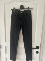 Zwart Broek Levi Strauss 26, Kleding | Dames, Spijkerbroeken en Jeans, Zwart, Ophalen of Verzenden, W28 - W29 (confectie 36), Gedragen