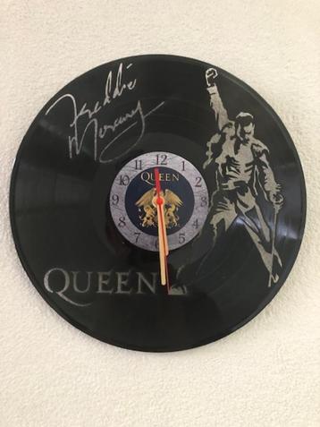 Freddy Mercury klok in vinyl beschikbaar voor biedingen