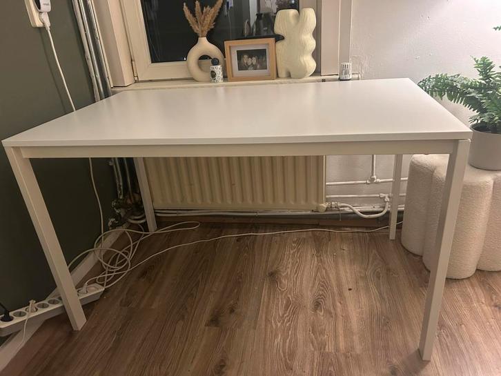 Witte IKEA Melltorp Bureau / Tafel, Huis en Inrichting, Tafels | Eettafels, Zo goed als nieuw, 50 tot 100 cm, 100 tot 150 cm, tot twee personen