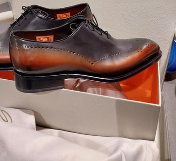 Santoni  beschikbaar voor biedingen