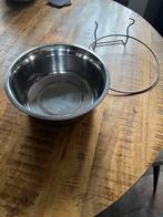 Hondendrinkbak inclusief ophangbeugel gratis af te halen, Dieren en Toebehoren, Ophalen, Gebruikt